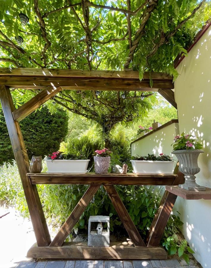 Lo'Gite L'Allee Du Val Lalaye エクステリア 写真